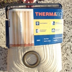therma tec. kirby curtain panel  40 x84 NWT